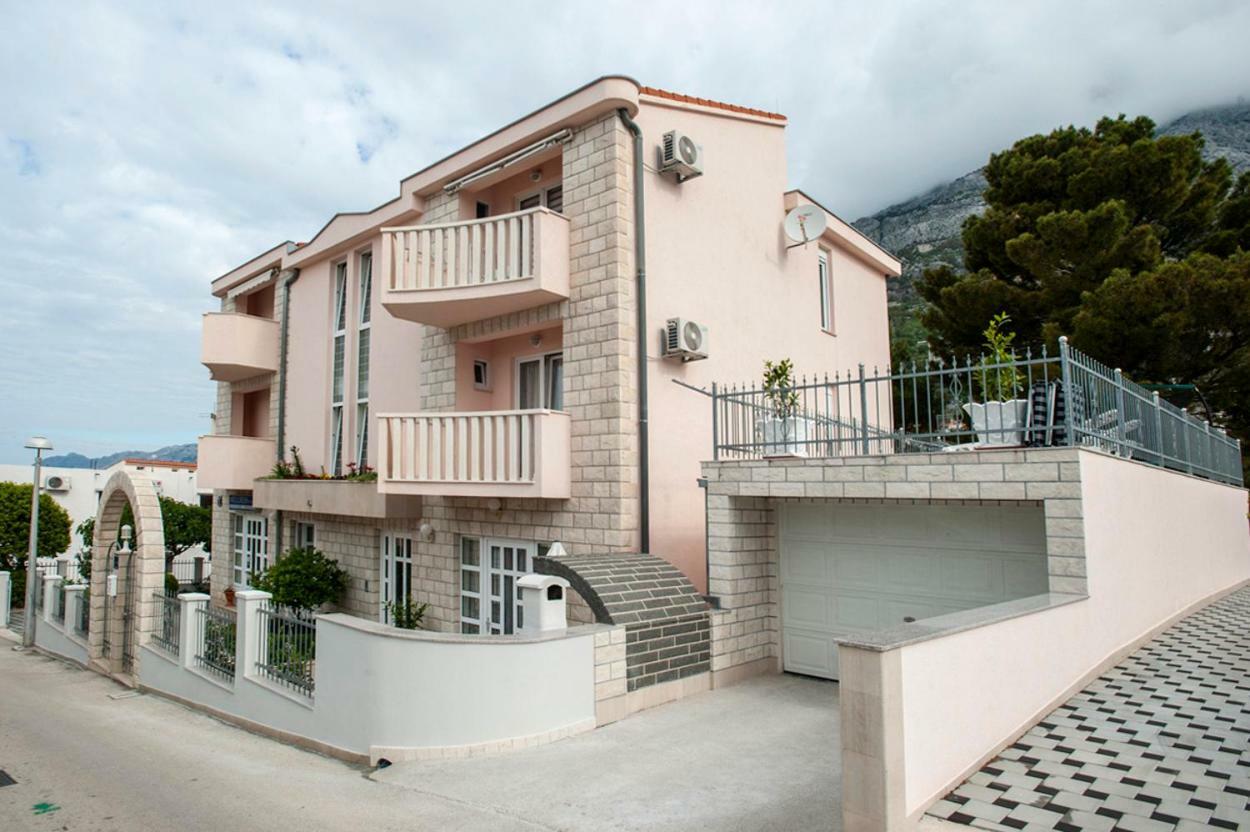 House Bacak - Apartment & Wellness-Studio Baska Voda Bagian luar foto