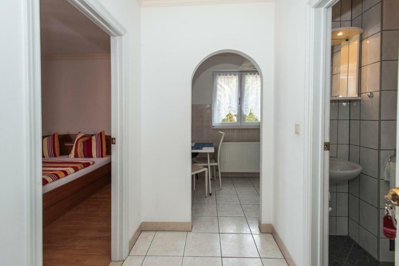 House Bacak - Apartment & Wellness-Studio Baska Voda Bagian luar foto
