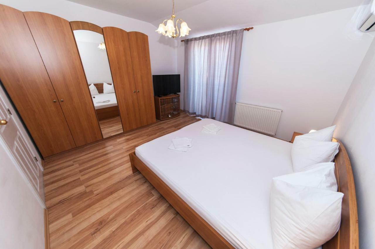 House Bacak - Apartment & Wellness-Studio Baska Voda Bagian luar foto